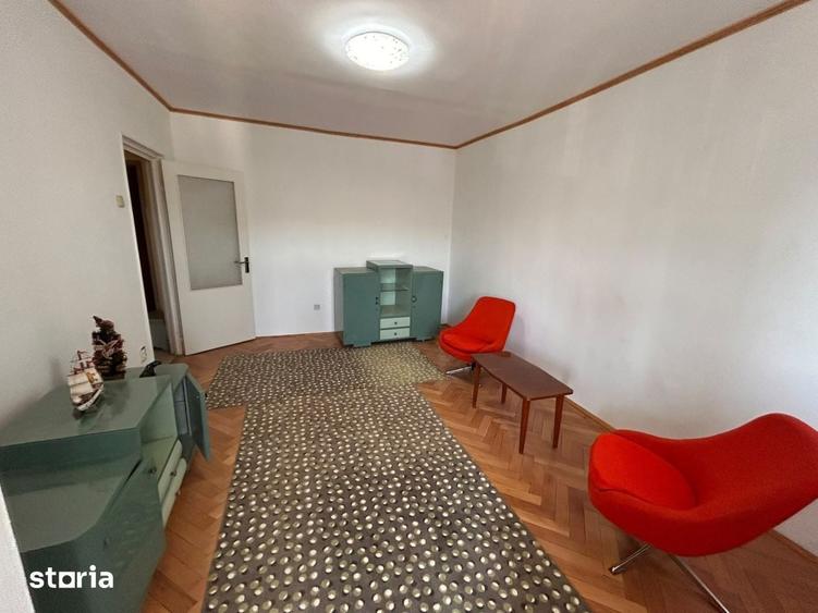 Apartament cu 2 camere decomandat în Buzaului