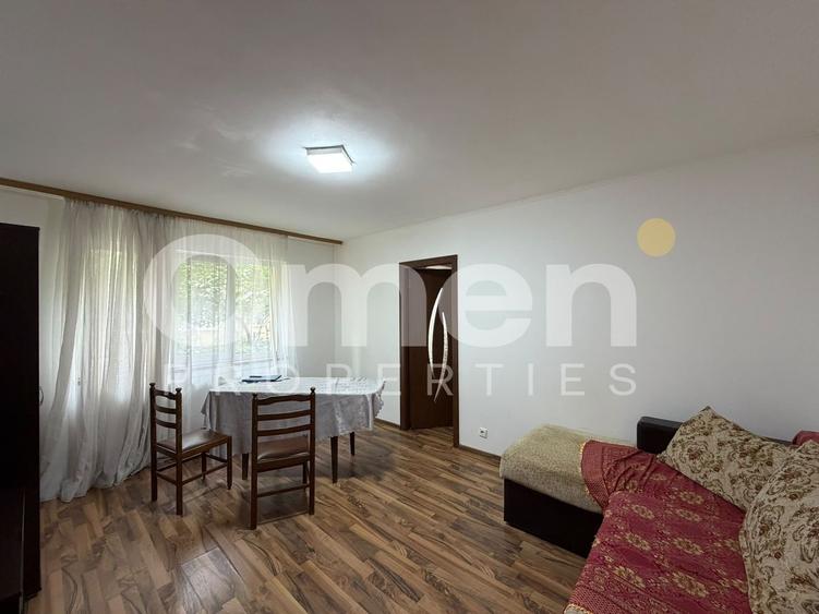 Apartament cu 2 camere semidecomandat, mobilat în Central