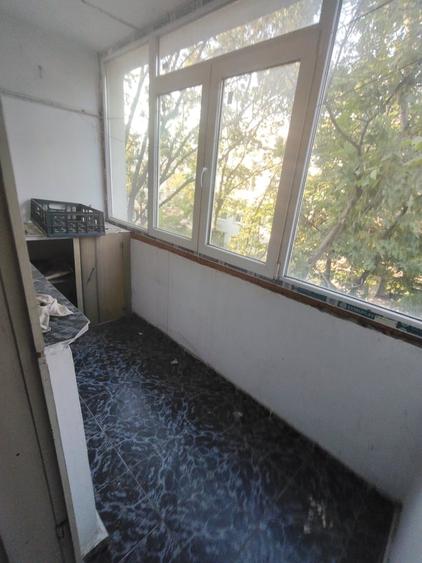 Apartament cu 3 camere decomandat în Virtuții