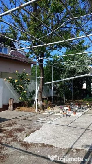 Casă cu 5 camere în Nord
