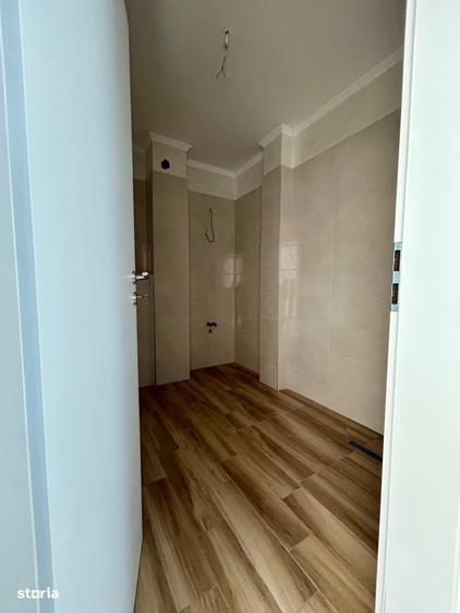 Apartament cu 2 camere semidecomandat în Tăuți