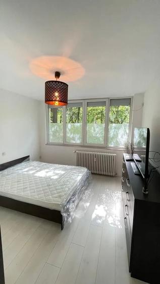 Apartament cu 2 camere, mobilat în Arcul de Triumf