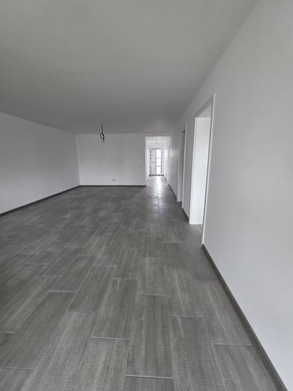 Casă cu 4 camere în Nojorid