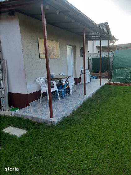 Casă cu 3 camere cu Teren 400 Mp în Dragșina
