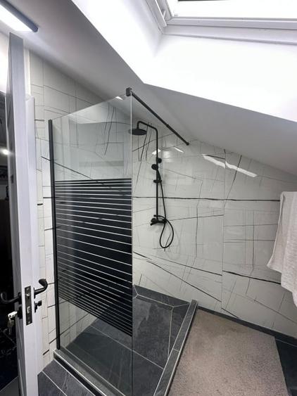 Casă individuală cu 9 camere cu Canalizare în Bragadiru