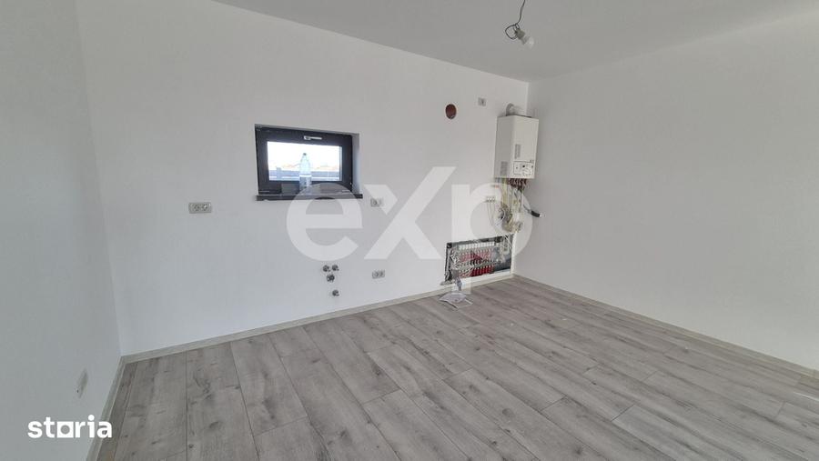 Casă cu 4 camere cu Teren 400 Mp în Bradu