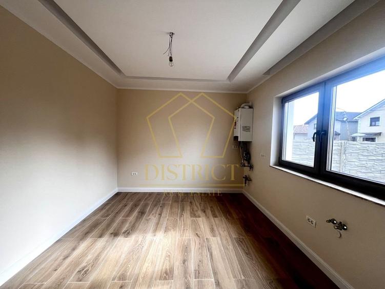 Duplex cu 4 camere cu Canalizare în Giroc