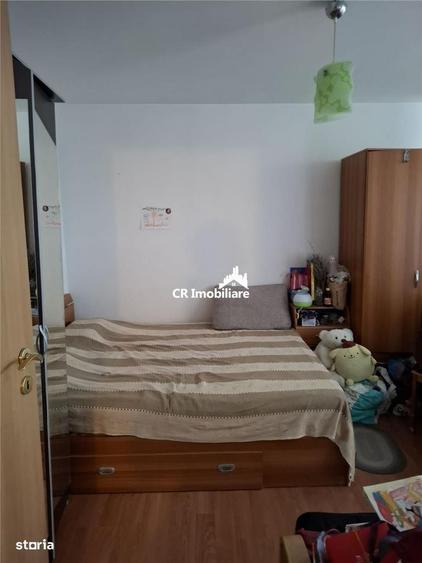 Apartament cu 3 camere decomandat în Dristor