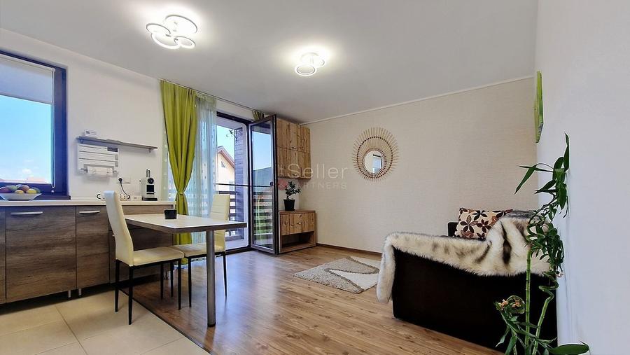 Apartament cu 2 camere decomandat, mobilat în Tractorul
