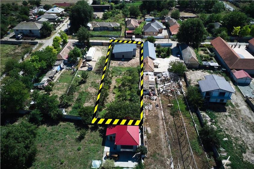 Casă individuală cu 3 camere cu Teren 1056 Mp în Mihail Kogălniceanu