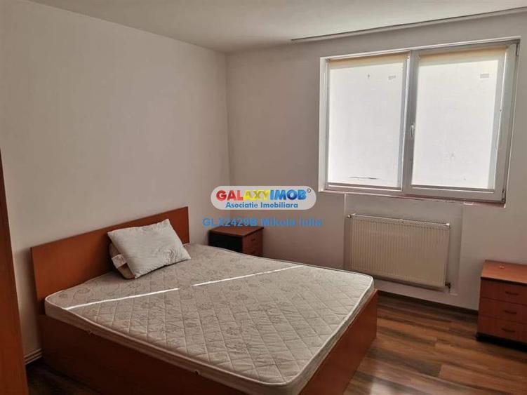 Apartament cu 3 camere semidecomandat, mobilat în Drumul Taberei