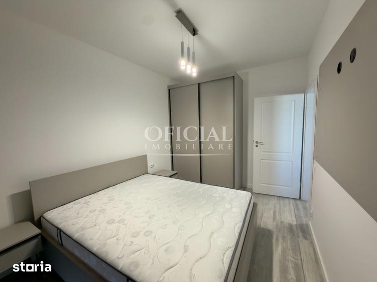 Apartament cu 3 camere semidecomandat, mobilat în Florești