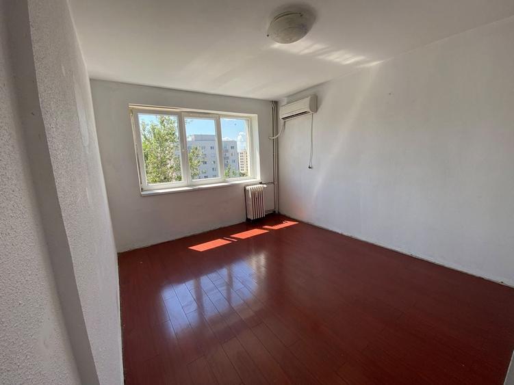 Apartament cu 2 camere semidecomandat în Drumul Taberei — fotografia 3