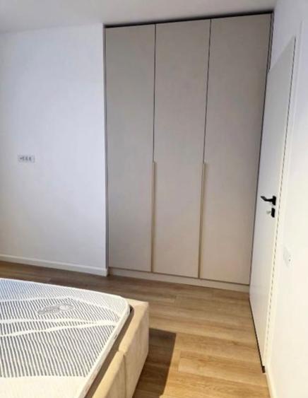 Casă cu 4 camere cu Teren 410 Mp în Tunari