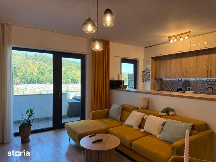 Apartament cu 2 camere decomandat în Central
