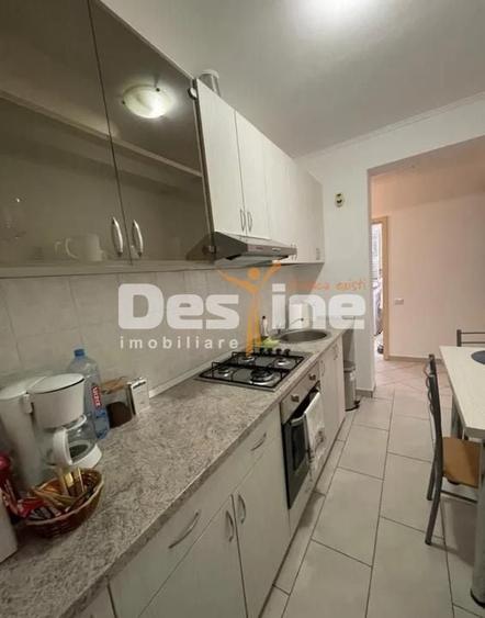 Apartament cu 2 camere decomandat în Aradului