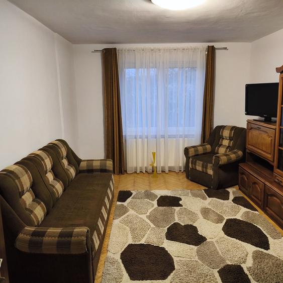 Apartament cu 2 camere decomandat în Pandurilor