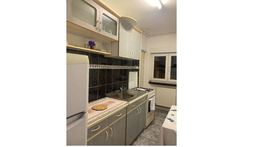 Apartament cu 2 camere decomandat în Mihai Viteazul