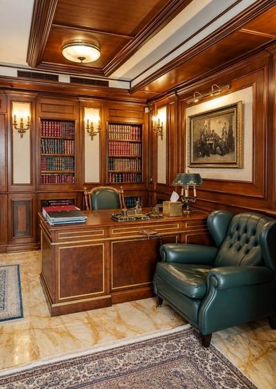 Casă cu 9 camere cu Garaj în Primăverii