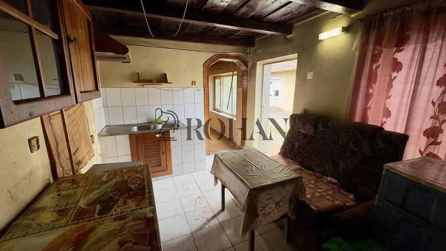 Casă cu 2 camere cu Teren 788 Mp în Bărăbanț