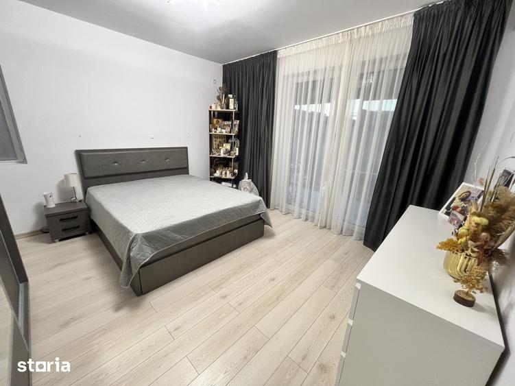 Casă cu 4 camere cu Teren 450 Mp în Tunari