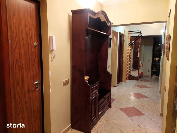 Apartament cu 3 camere decomandat, mobilat în Obor