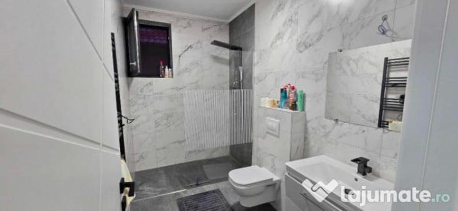 Casă cu 3 camere cu Teren 450 Mp în Nufărul