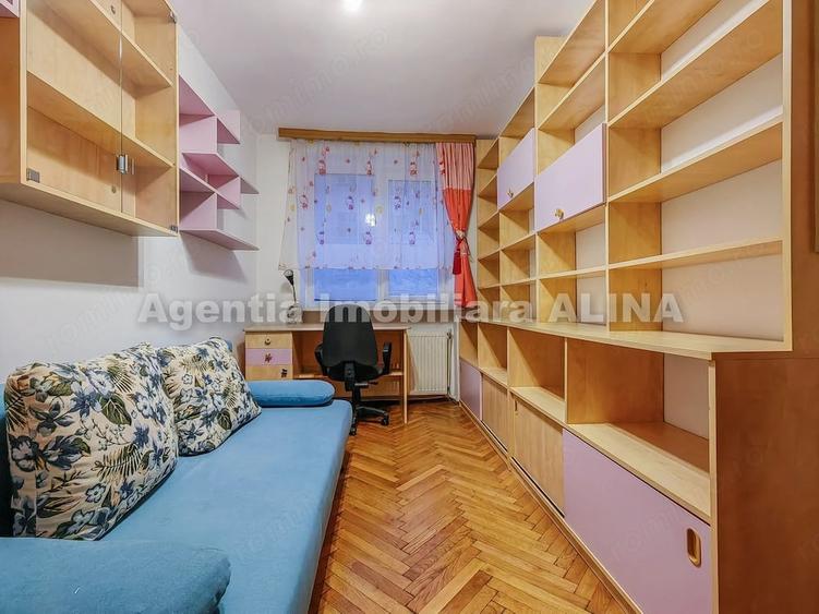 Apartament cu 3 camere semidecomandat în Împăratul Traian