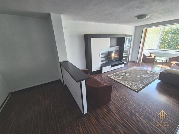 Apartament cu 2 camere decomandat în Central