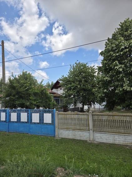 Casă cu 4 camere în Gliganu de Jos
