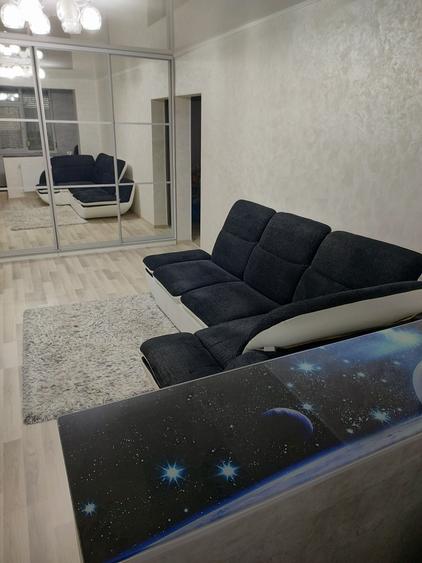 Apartament cu 3 camere în Micro 17