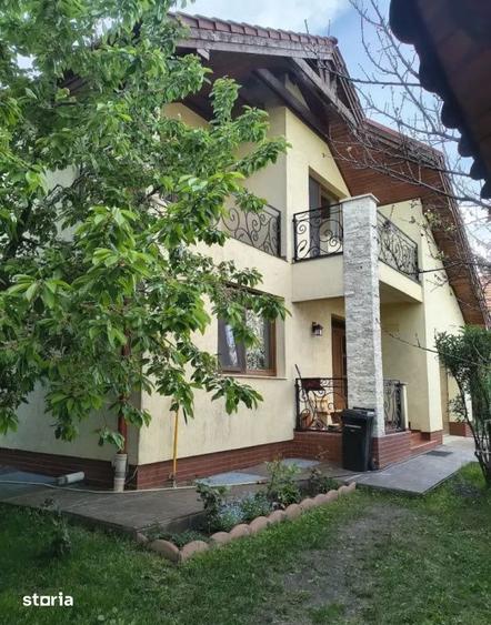 Casă cu 4 camere cu Canalizare în Chinteni