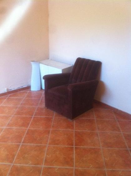 Casă individuală cu 6 camere cu Teren 1617 Mp în Periferie