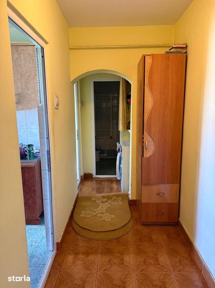 Apartament cu 3 camere decomandat în Traian