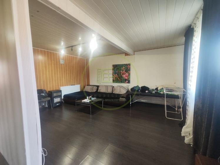 Casă individuală cu 5 camere cu Teren 293 Mp în Șimnicu de Jos