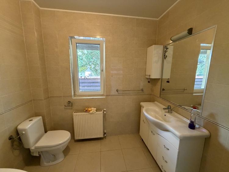 Casă individuală cu 3 camere cu Teren 400 Mp în Domnești