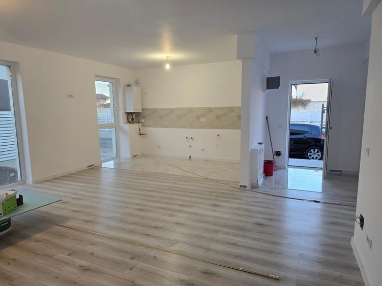 Casă cu 3 camere cu Teren 300 Mp în Pantelimon