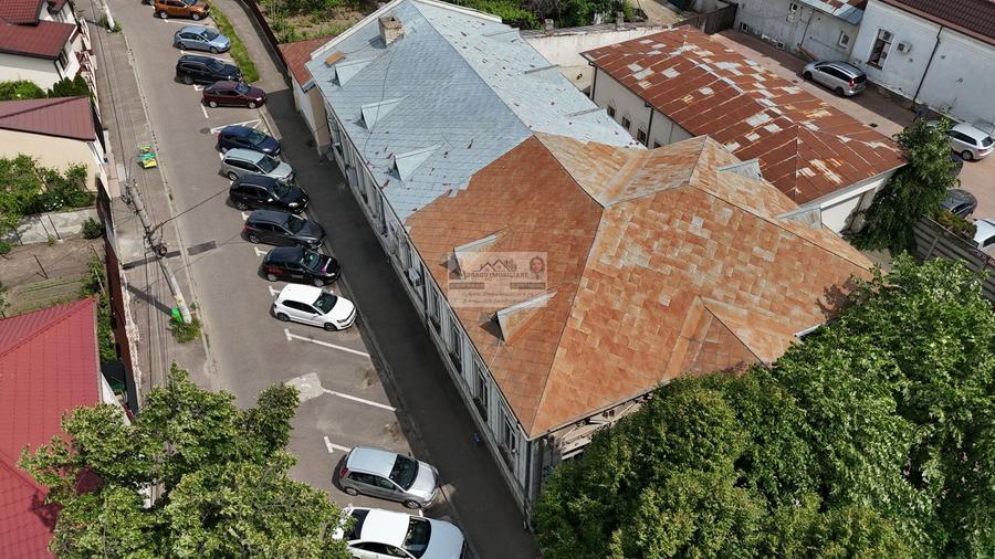 Spațiu comercial, de 381 mp, în Central