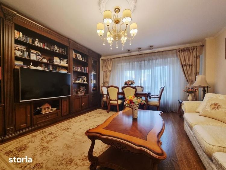 Apartament cu 5 camere decomandat în Unirii