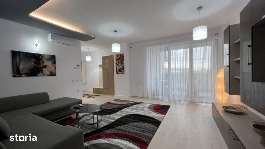 Apartament cu 3 camere semidecomandat, mobilat în Tei
