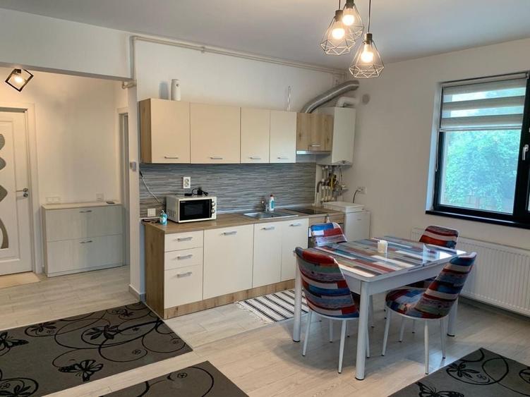 Apartament cu 2 camere semidecomandat în Păcii