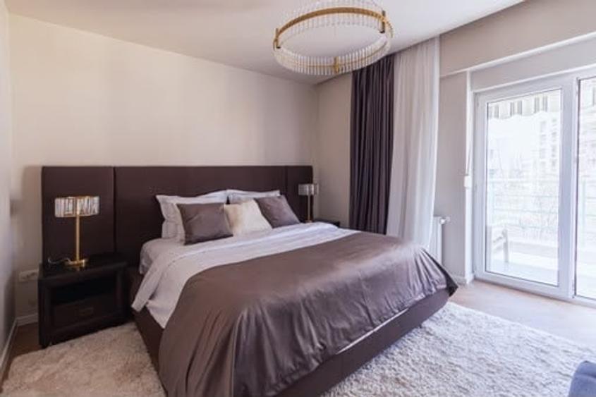 Apartament cu 3 camere decomandat în Herăstrău