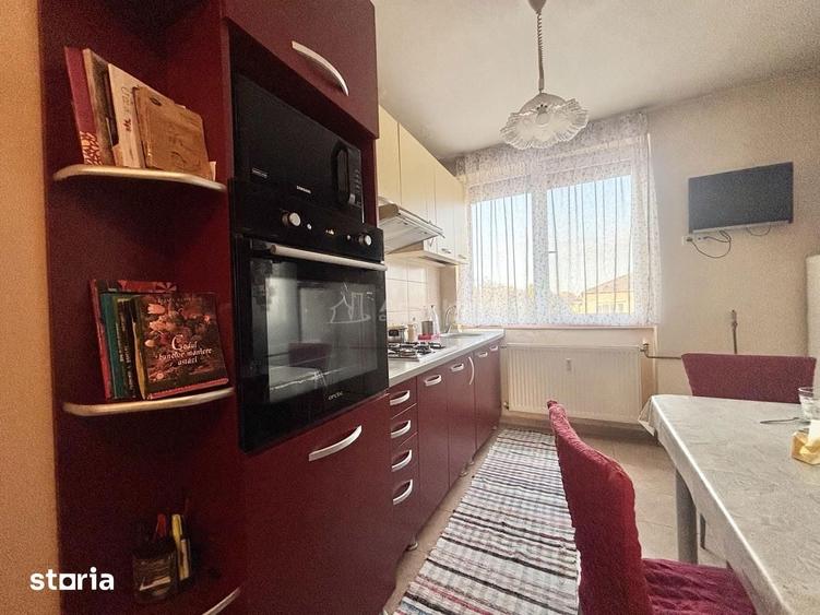 Apartament cu 4 camere în Rogerius