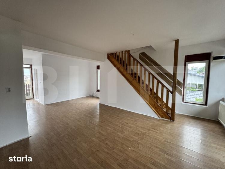 Casă cu 6 camere cu Teren 250 Mp în Central
