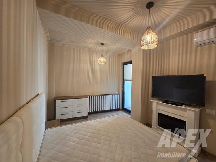 Apartament cu 2 camere decomandat, mobilat în Decebal