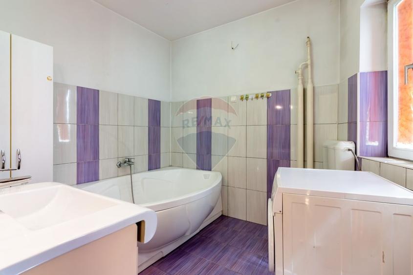 Apartament cu 2 camere decomandat în P-ța Dorobanți