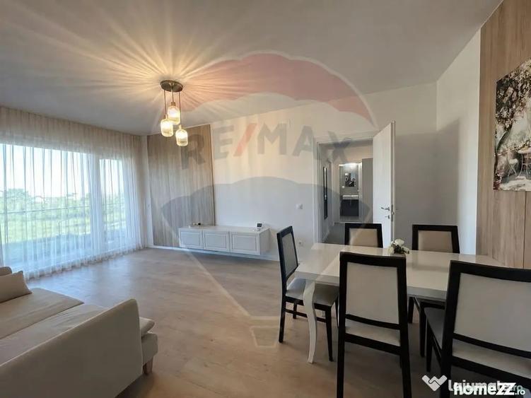 Apartament cu 3 camere decomandat în Central