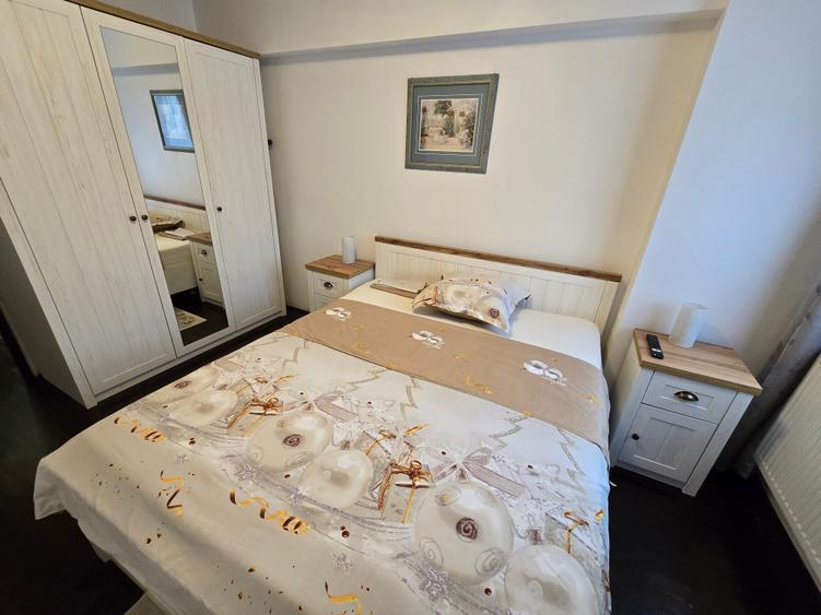 Apartament cu 2 camere semidecomandat în P-ța Amzei