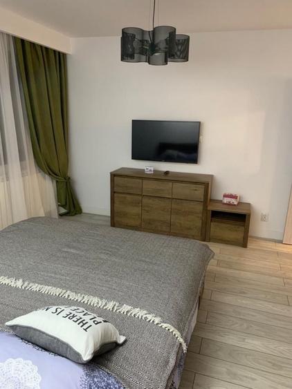 Apartament cu 2 camere decomandat în Faleză