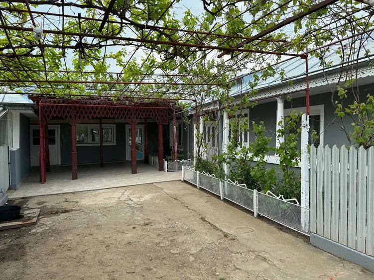 Casă cu Teren 920 Mp în Central